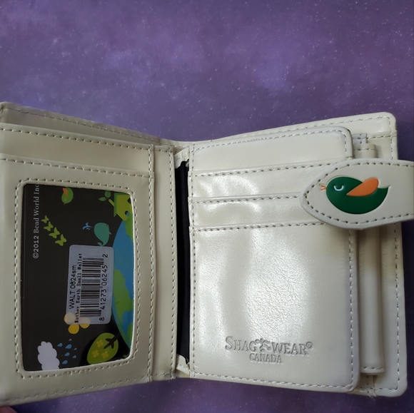 Mother Earth Wallet NWT - Shagwear - Cream Vegan Leather- New With Tags - Picture 3 of 4